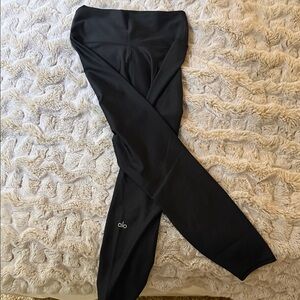 ALO Yoga Black Active Leggings with Subtle Logo